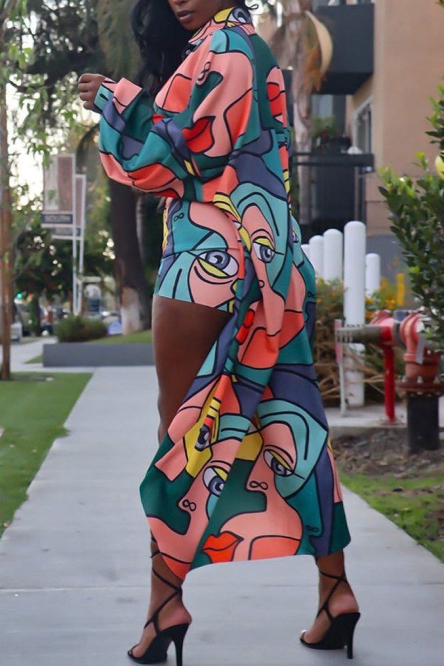 2-Pieces female | Playful Graffiti Print Irregular Hem Pants Suit Multicolor