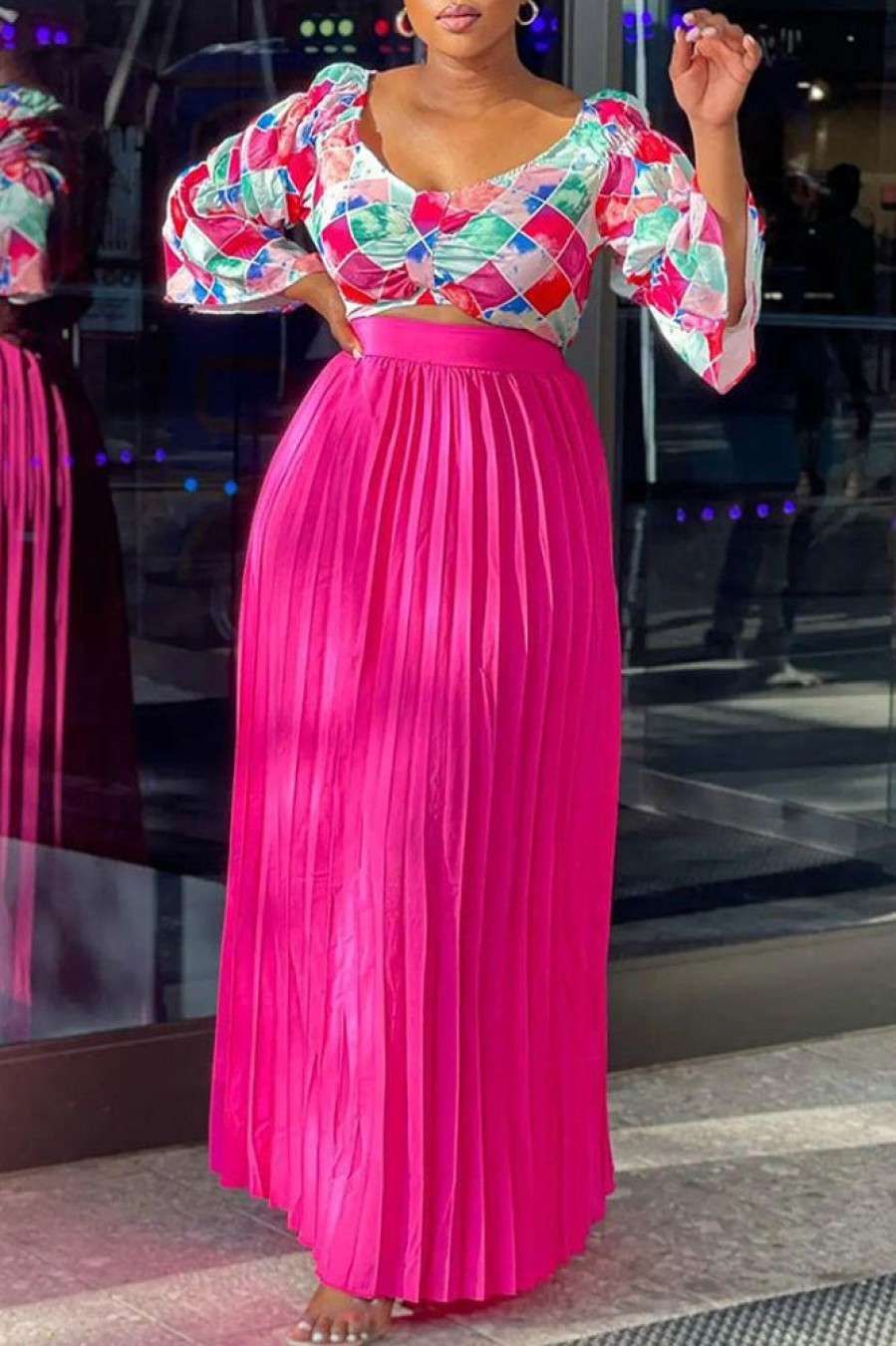 2-Pieces female | Fashion Print Half Sleeve V-Neck Short Top Solid Color Pleated Long Skirt Suits Rose Red