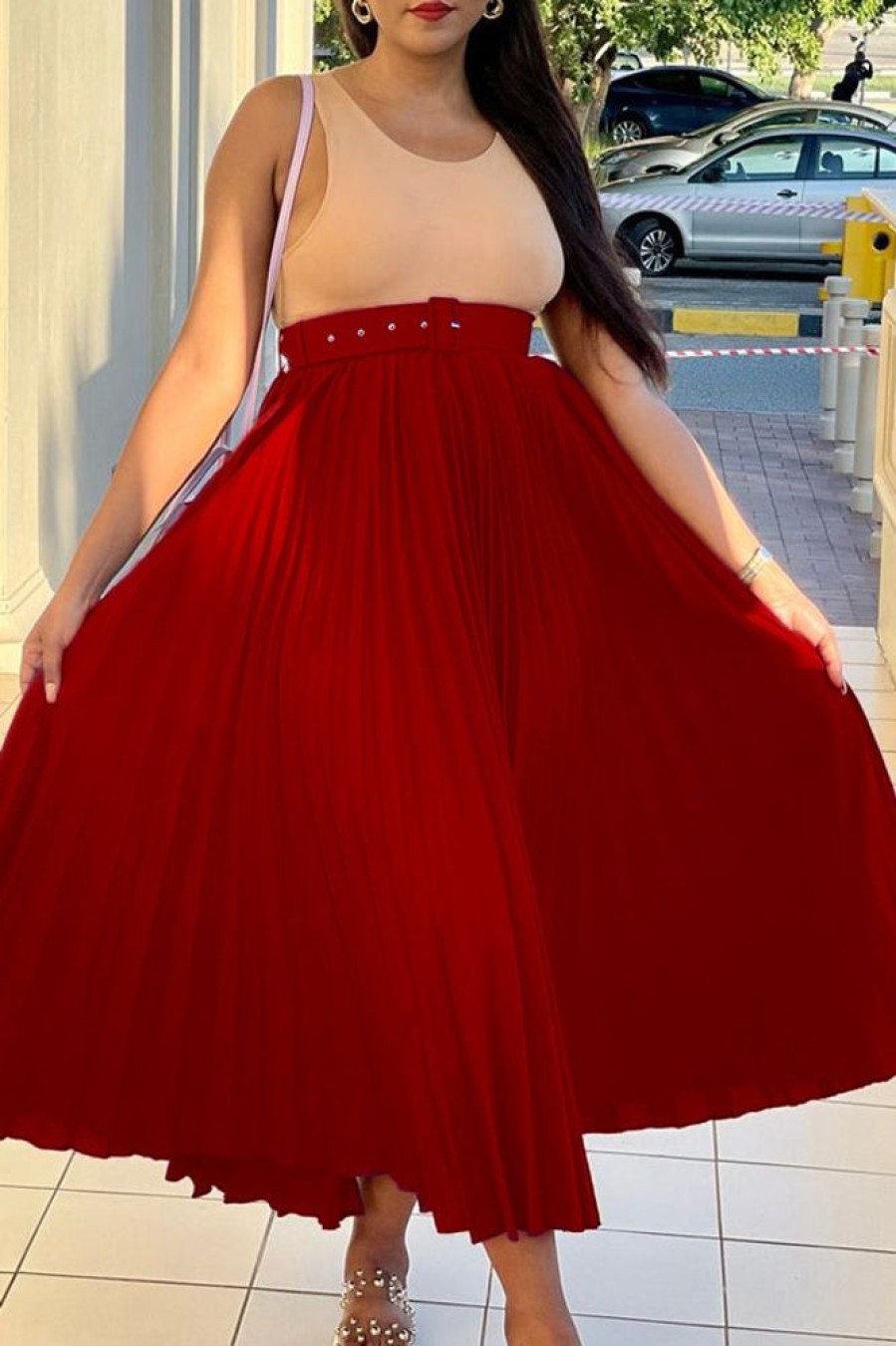 Bottoms female | Temperament High Waist Pleated Long Skirt