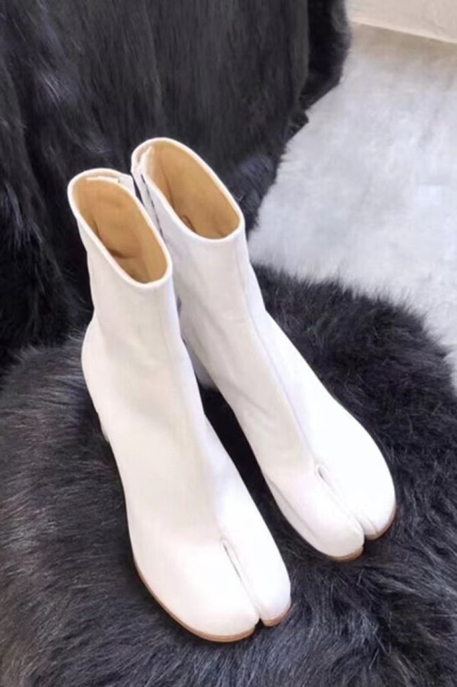 Accessories female | Trendy Faux Lather Solid Color Horseshoe High Heel Boots